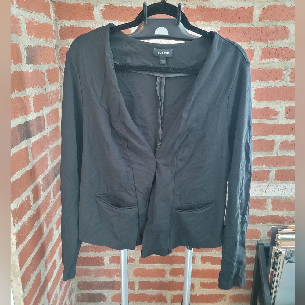 Torrid, Women's Blazer Size 1, Black